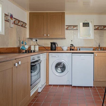 1844 Seascape Cottage Is Located On The Wild Atlantic Way Fanore Eksteriør bilde