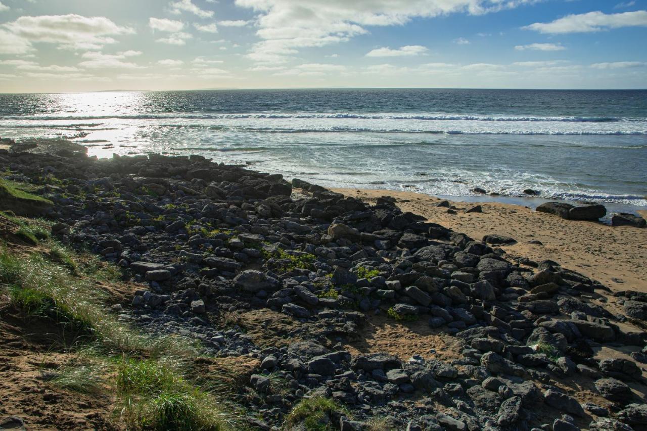 1844 Seascape Cottage Is Located On The Wild Atlantic Way Fanore Eksteriør bilde